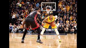 Paul george gets murdered by kelly oubre posterizer dunk then george gets revenge! Paul George Mic D Up During Dunk On Lebron James Youtube