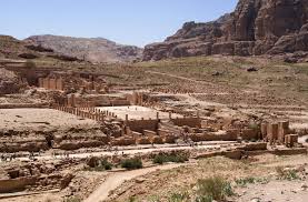 Lion Tracks Photo QnA -- Biblical Sela. The rock city of Petra in Jordan.  Edomites. King Aretas and Paul.