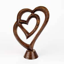 I like a very much wooden interior, wooden gifts, wooden cars etc. Wooden Entwined Hearts Sculpture Romantic Gift For Girlfriend Anniversary Gift For Her Birthday Girlfriend Gift Lovers Gift Ideas Romantic Gifts For Girlfriend Wood Sculpture Wood Statues