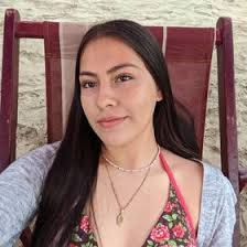 Jennifer Sarmiento's Instagram, Twitter & Facebook