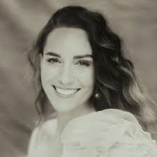 Kate Middleton, le nuove foto ispirate alle grandi regine del passato