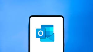 Microsoft Outlook outage affecting email users