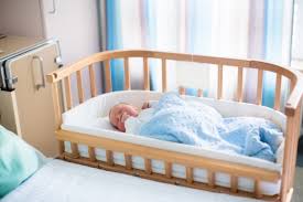 10 Rekomendasi Tempat Tidur Bayi Baru Lahir Yang Bisa Ibu Pilih Bukareview