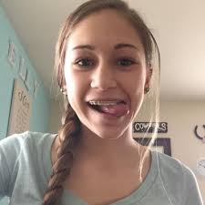 Elly Johnson (@ridingreins)