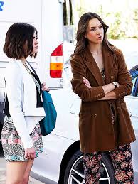 Wird also noch gut 46. Die Besten Pretty Little Liars Outfits Stylight