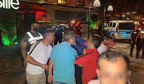 09 temmuz 2021, cuma 07:00 500 bağımsız bölümlü bir sitede kat malikiyim. Konya Da Silahli Catisma Iki Grup Birbirine Girdi