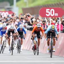 Jul 28, 2021 · annemiek van vleuten age and height. Vabbcikyz Dxgm