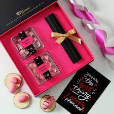 Every woman is different, and you don't want to disappoint her. Birthday Gifts For Wife Best Birthday Gift Ideas For Wife Igp Com