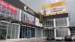 There are supermarkets, kfc restaurant, secret recipe restaurant, boat noodle restaurant, mr diy hardware store. Mohd Faiz Bin Abdul Manan Kip Mall Kota Warisan