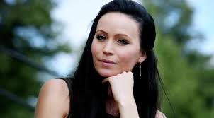 Sara skriver själv om skräck-kärleken