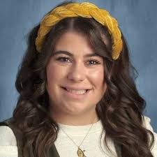 Elissa Freda's Instagram, Twitter & Facebook