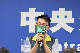 昨天（31日）晚間李洋與王齊麟「麟洋配」拿下金牌，第二局賽末點李洋最後一球的反拍回擊被中國挑戰界外，結果出爐判定為界內奪金，東京奧運挑戰時的動畫被網友截圖改造成梗圖，甚至直接製作成 t 恤販售，稱之為「辱華 t 恤」。 Phu6ii3zdil Sm