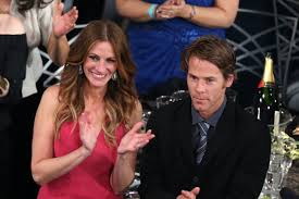 His marriage was already strained when he. Julia Roberts And Danny Moder Had A Scandalous Start That Led To A 19 Year Marriage