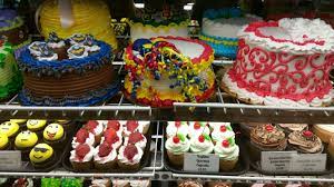 Pin By Laura Brown On Bakery Ideas Bakery Cakes Bakery Cake Decorating