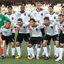 Deutsche fußballnationalmannschaft)، ويعرف بكنية المانشافت (بالألمانية: Ø§Ù„Ù…Ø§Ù†ÙŠØ§ ÙÙŠ ÙƒØ§Ø³ Ø§Ù„Ø¹Ø§Ù„Ù… 2010 Ù…ÙˆÙ‚Ø¹ Ù…Ø¹Ù„ÙˆÙ…Ø§Øª