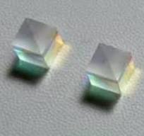Prisme trichroïque - Sinoptix | Optical components