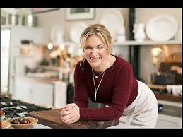 Rachel allen's fish stew recipe this is a lovely light fish stew that just cries out for crusty white bread to mop up all the delicious juices. Cooking With Rachel Allen Fish Dishes Youtube