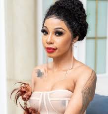 Kelly Khumalo welcomes bouncing baby girl