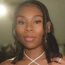 Jackie Vanderpool's Instagram, Twitter & Facebook