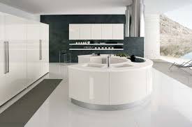 Cuisine Design Avec Ilot Arrondi Nimes Ales Montpellier Arles Avignon Cuisine Moderne Design Cuisines Design Modele De Cuisine Moderne