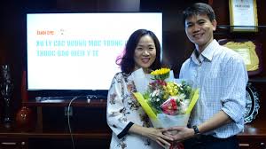 Nhưng thực tế lại cho thấy, dịch vẫn tấn công bệnh viện, các ca bệnh vẫn lang thang ngoài cộng đồng. Bá»‡nh Nhan Bhyt Gáº·p Ráº¯c Rá»'i Vá» Thuá»'c Pháº£i Lam Sao Tuá»•i Tráº» Online