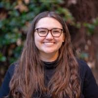 Julia Pennington's Instagram, Twitter & Facebook