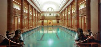 Romisch Griechische Sauna Kultur Erleben In Historischem Ambiente Besuchen Sie Das Stadtbad Neukolln Nahe U Bahn Rathaus Schwimmbad Berlin Pool Swimming Pool