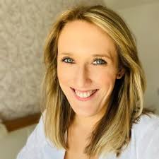 Raphaela Kane (@RaphaelaKane)