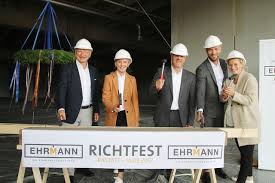 Das Neue Haus In Rastatt Soll Noch Im Dezember Eroffnet Werden Mobel Ehrmann Feiert Richtfest Malsch