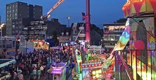 De tilburgse kermis gaat door! Gemeente Wil Dat Attracties Op Tilburgse Kermis Goedkoper Worden Looopings Nl