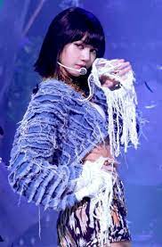 Imagenes de lisa de blackpink how you like that. Epingle Sur Blackpink Live How You Like That