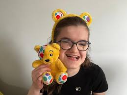 Sheffield teen to sing live