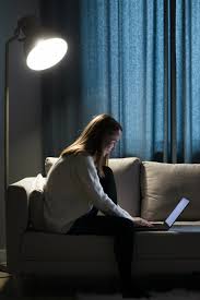 Peki bu dekoratif eşya evlerde nasıl kullanılıyor? Evde Verimli Calismak Icin Dogru Aydinlatma Nasil Olmali Aydinlatma Lighting Turkish