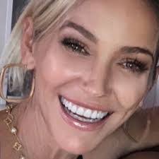 Joanna Patton's Instagram, Twitter & Facebook