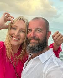 Bonnie i Clyde na wczasach😂 Tak było minutkę, dosłownie chwilkę temu…  Będziemy tęsknić za morzem, złotym piaskiem, bezkresnym niebem, ciepłem i  słońcem. Ale nie ma to jak powroty do rzeczywistości!💪Przed nami nowe