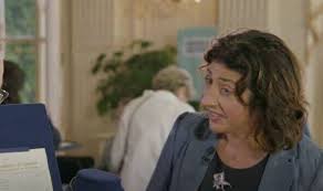 Antiques Roadshow guest 'borrowed' necklace with eye-watering price