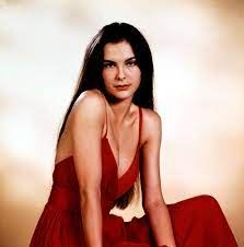 She also starred in that obscure object of desire (1977), nemo (1984), the bridge (1999) and do not disturb (2014). Die Bond Girls Im Wandel Der Zeit Gala De