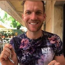 Derek Doherty's Instagram, Twitter & Facebook