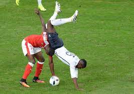 See more of paul labile pogba on facebook. Paul Pogba Takes A Tumble Over Embolo Marca English