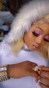 Alusine Kamara: La Clé de la Célébrité