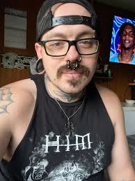 Astonishing photo of 19-20 year old person from 1972