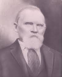 Silas Gillespie's Instagram, Twitter & Facebook