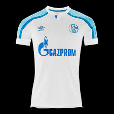 Rb leipzig hat am tag vor dem pokalfinale sein neues heimtrikot für die saison 21/22 vorgestellt. Auswarts Trikot Weiss