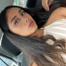 Liliana Robles 🦋 (@lili.robr) • Instagram photos and videos