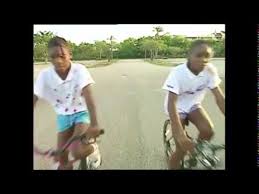 But until the tennis champ gives us a glimpse at her new physique, we'll just have to admire all the goodness that. Serena And Venus Williams Childhood And Father S Prediction Youtube