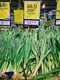 Saya kongsikan 7 tips cara tanam pokok daun sup guna anak pokok & elak busuk yang mudah untuk diikuti. The Faiz Ibrahim On Twitter Ada Kawan Aku Tanya Ni Betul Ke Ini Daun Sup Sebab Dia Rasa Daun Sup Macam Lain Sikit Bentuknya Dan Dia Cuba Bau Daun Ni Tapi Takde