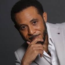 Dale Godboldo (@dalegodboldo) • Instagram photos and videos