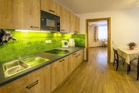 Duisburg zoo and sea life oberhausen are local attractions and those in the mood for shopping can visit centro and konigsallee. Haus Mariandl Nesselwangle 49 Empfehlungen