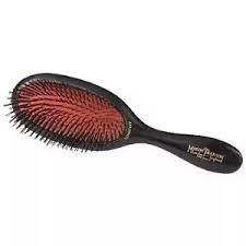 Boar bristles are great for creating tension and catching nader doesn't recommend brushing your hair when it's wet. What Is The Best Hairbrush For People With Short Hair Quora