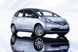 The body for this jazz is slightly longer than before but still not that huge for a supermini. 2010 Honda Jazz Si Top Speed